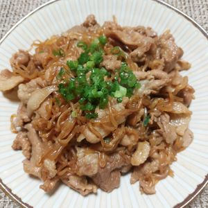 よっこの作ってみた!投稿(手早くかんたん！【豚こまとしらたきのすき焼き風炒め煮】)