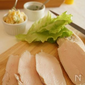 炊飯器で作る、しっとりジューシー蒸し鶏