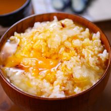 喉越しの良さを味わう😋江戸っ子の粋な卵かけご飯の食べ方🍚