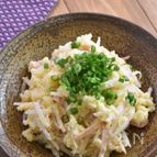コスパ抜群！シャキシャキもやしとハムのポテトサラダ