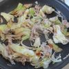 ワンパン簡単【豚こま肉と野菜炒め】一人暮らしに1皿で栄養満点の工程4