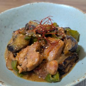 莉子の作ってみた!投稿(鶏肉となすとピーマンのにんにくごま味噌炒め【#作り置き】)