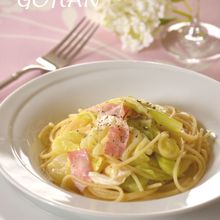 春キャベツとカマンベールのパスタ　白ワインバターソース