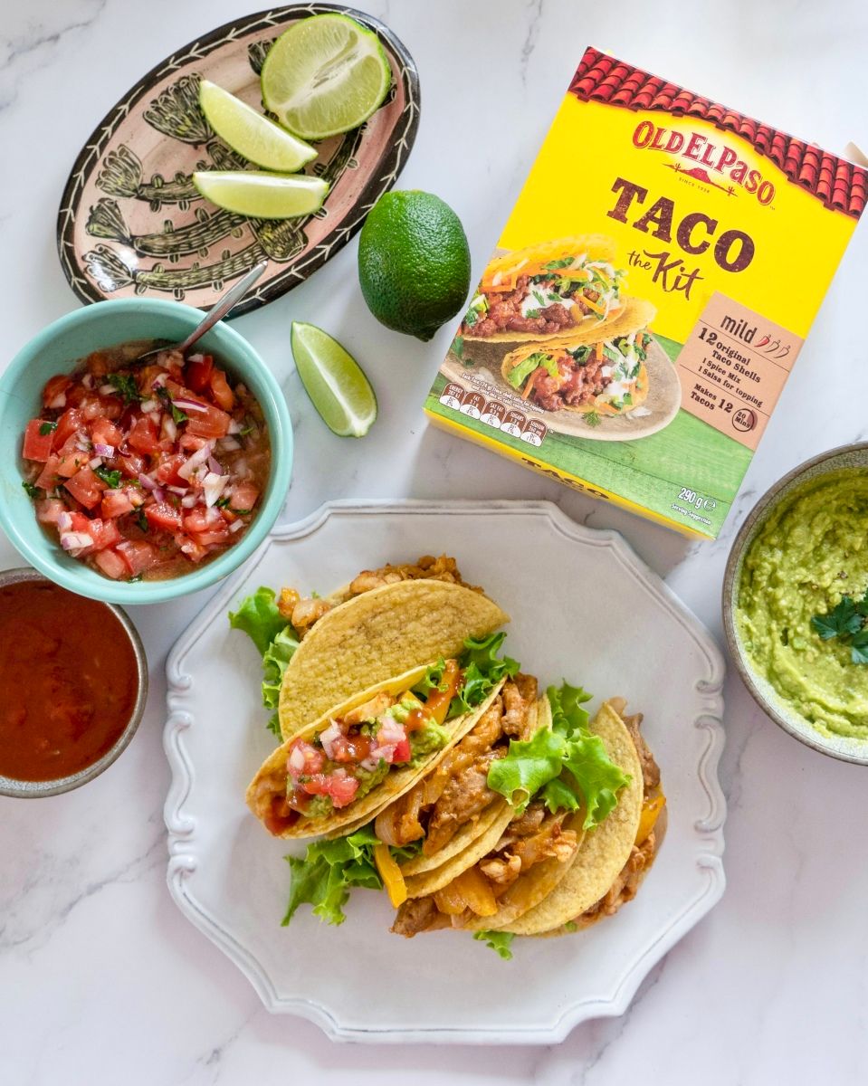 スパイシーなグリルチキンタコスのレシピ