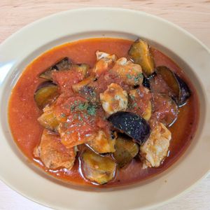 ゆいの作ってみた!投稿(【鶏肉と茄子のトマト煮】ちょっとおしゃれな洋風おかず🍴)