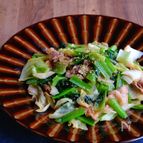 キャベツと小松菜と豚バラのピリ辛旨味噌バター炒め