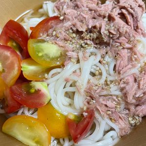 1322383の作ってみた!投稿(【汁まで飲み干す！トマトとツナの旨スープそうめん】簡単絶品！)