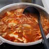 『豆腐と豚肉のピリ辛キムチスープ』炒めて煮るだけ♪簡単☆の工程4