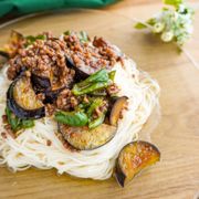 【我が家の鬼リピレシピ】なすとピーマンの肉味噌そうめん