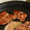 【魚を美味しく！】鮭のバジルパン粉焼きの工程5