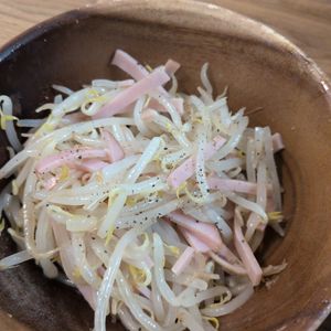 かめちゃきの作ってみた!投稿(やみつき♡もやしの洋風ナムル【#作り置き#お弁当#ポリ袋】)