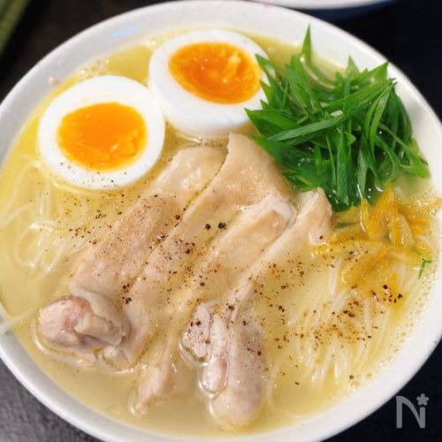 鶏の旨みたっぷり♡【本鶏だしで簡単鶏白湯にゅうめん】
