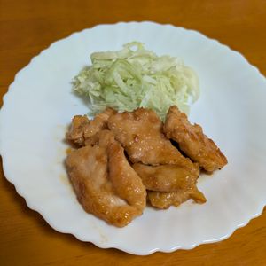 ゆきまる🐬🫧の作ってみた!投稿(ご飯が進むがっつりおかず♡『鶏むね肉の甘辛にんにく照り焼き』)