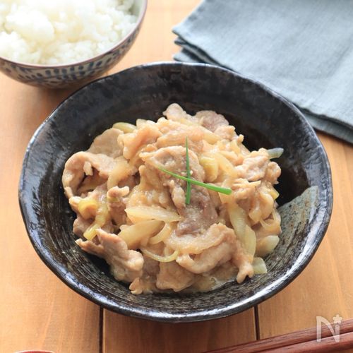 ご飯泥棒！豚こま味噌炒め