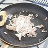 半熟玉子のニラと挽肉かけの工程3