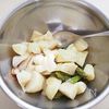 じゃが芋と竹輪のチーズグラタンの工程2