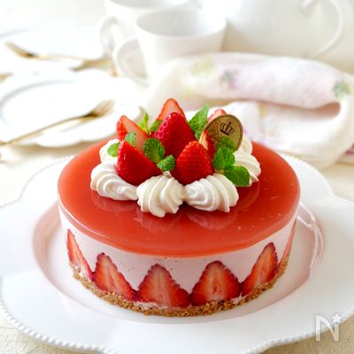 【いちごムースケーキ】