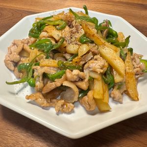フミの作ってみた!投稿(【豚肉とじゃがピーマンのオイスター炒め】調味料4つで絶品中華)
