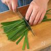 【豚ニラ】10分で完成！旨すぎて家中のご飯が消える。の工程1
