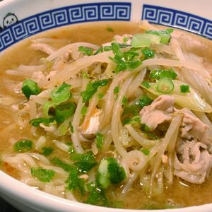 こざかなの作ってみた!投稿(【豚もやしピリ辛みそ醤油麺】スープが絶品♬︎お店ラーメン風)