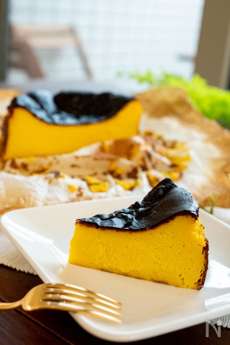 ミキサーで混ぜるだけ！かぼちゃバスクチーズケーキ