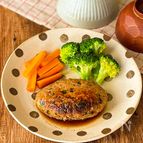 【1品でお肉も野菜も取れる☆】具だくさん和風ハンバーグ