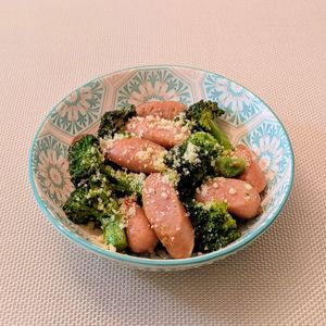 𝔂𝓾𝓶𝓲🍓の作ってみた!投稿(【ブロッコリーとウインナーのカレーマヨ炒め】お弁当にも！)