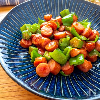 スプーンで食べる♡ピーマンとオクラとソーセージのスイチリ炒め
