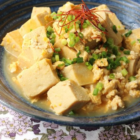 鶏と高野豆腐の卵とじ By ローカーボ料理研究家藤本なおよ レシピサイト Nadia ナディア プロの料理家のおいしいレシピ 鶏と高野豆腐の卵とじ By ローカーボ料理研究家藤本なおよ レシピサイト Nadia ナディア プロの料理家のおいしいレシピ