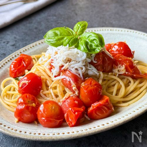 【ミニトマトとしらすのパスタ】じゅわっと甘い!