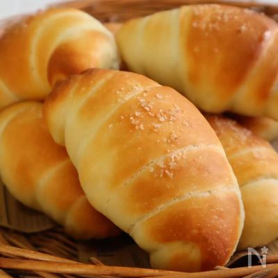塩パン好き必見!じゅわ~とあふれる『レーズンバターの塩パン』