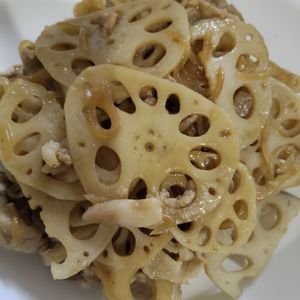 1315327の作ってみた!投稿(豚肉とれんこんとしらたきのスタミナにんにく炒め)