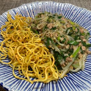 楽ラク手抜キッチン🐶🐾の作ってみた!投稿(【もやしとニラの塩あんかけ焼きそば】餡かけタップリが最高♪)