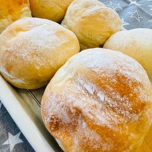 ちひろの作ってみた!投稿(HBで♡基本のとろける丸パン)