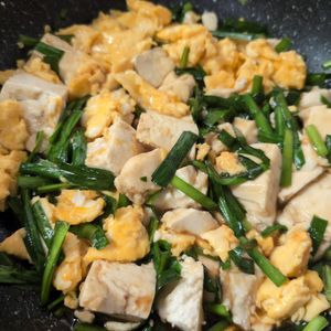 857944の作ってみた!投稿(豆腐入りでボリュームアップ！豆腐ニラ玉)