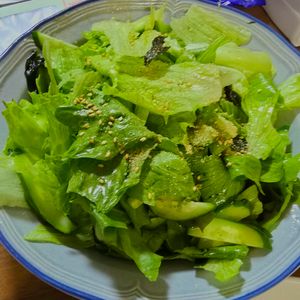 zabuの作ってみた!投稿(【レタスとわかめときゅうりのサラダ】あと一品に迷ったらコレ！)