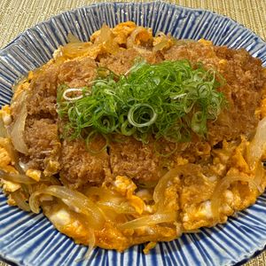 楽ラク手抜キッチン🐶🐾の作ってみた!投稿(作り置きカツで基本のかつ丼)