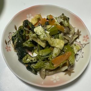 しんやの作ってみた!投稿(副菜にどうぞ♪『ほうれん草としめじと油揚げの煮びたし』)