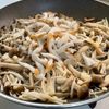 ごはんがすすむ♪【3種きのことちくわの甘辛きんぴら】の工程3