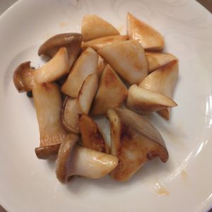 たりおの作ってみた!投稿(【香ばしエリンギバター】5分おつまみ♪)