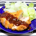デミソースたっぷり「チキンカツ」