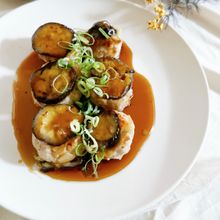 彼をとろけさせたいならコレ！甘酢あんで絶品！なすの挟み焼き