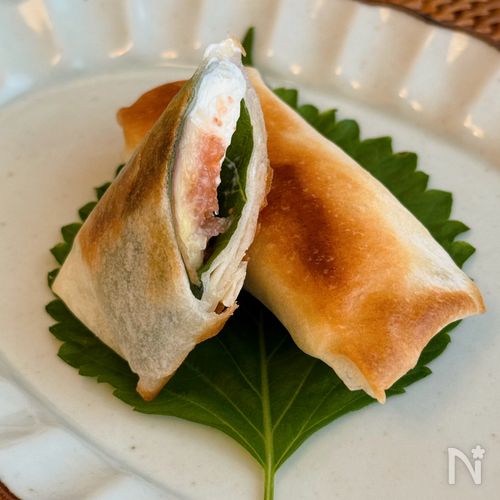 巻いて焼くだけ！いちじくの春巻き✨