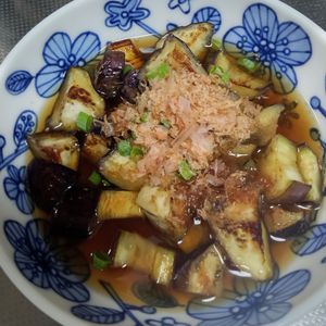 鶏皮坊主の作ってみた!投稿(これだけで白飯がすすむ！「じゅわとろナスの焼きびたし」)