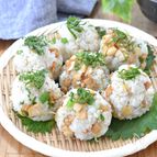 夏のミネラル補食！しらすの稲荷にぎり