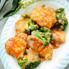 作り置きにも♡鶏むね肉とブロッコリーのオーロラソース