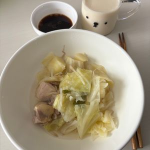1079395の作ってみた!投稿(【タッカンマリ風うま塩にんにく鍋】Wでおいしい！おうちで簡単)