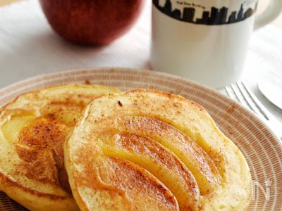 焼きりんごのホットケーキ りんごケーキ風 簡単おやつ By いがらしかな レシピサイト Nadia ナディア プロの料理家のおいしいレシピ