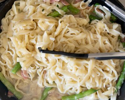 卵2個で4人分 生クリーム無し 本格とろとろカルボナーラ By 高橋 はるな レシピサイト Nadia ナディア プロの料理家のおいしい レシピ