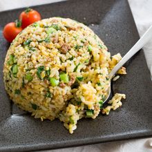 『小松菜と甘辛ひき肉の和風チャーハン』